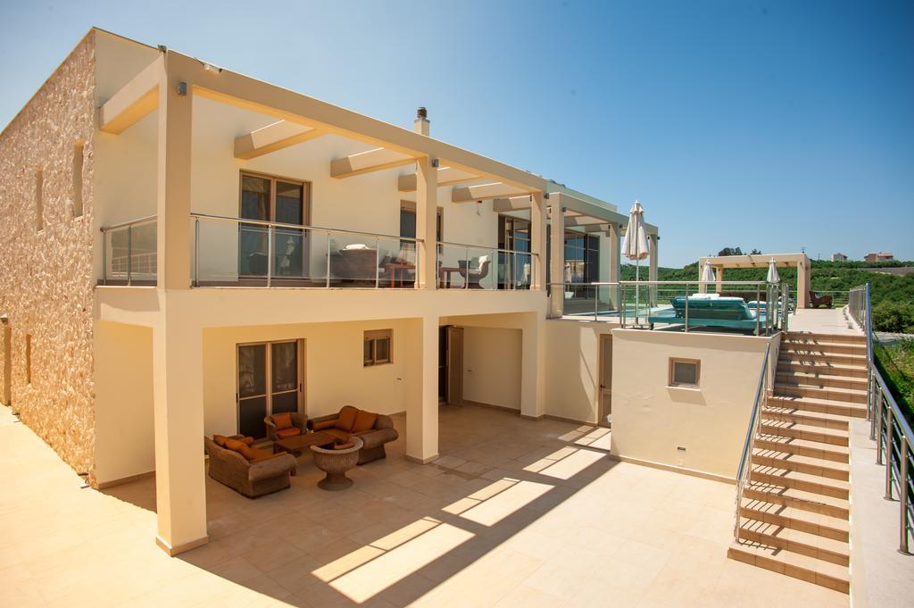 Villa Prigipessa Agia Marina  Luaran gambar